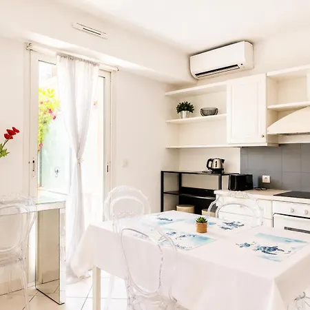 Beachfront In Appartement Menton